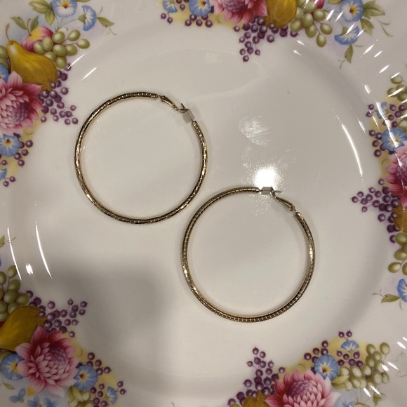 EUC * Guess Jeans * Gold Tone Textured Hoop Earrings